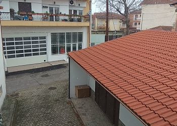 Συμβαίνει τώρα: Ασθενής χιονόπτωση στην Πτολεμαΐδα