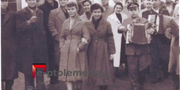 Από το τελετουργικό αποκάλυψης του Μνημείου πεσόντων μαχητών, του Αλβανικού έπους του 1940, την 28η Οκτωβρίου 1988-Από την στήλη του Γ. Καζαντζή στον Παλμό της Τετάρτης 17/11