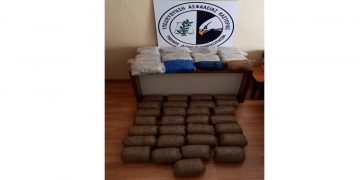 Καστοριά: «Μπλόκο» στην εισαγωγή 43 κιλών κάνναβης – Δύο συλλήψεις