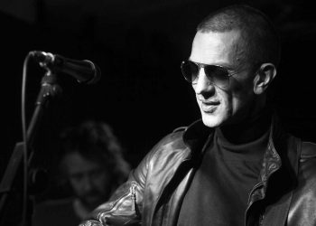 Η Μουσική Γωνιά του Μίλτου Ηλιάδη στο e-ptolemeos.gr- Richard Ashcroft – Sonnet (Official Audio)