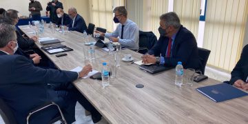 Συνάντηση Μητσοτάκη για το Πανεπιστήμιο Δ. Μακεδονίας: “«Έχουμε πολύ φιλόδοξα σχέδια για την περιοχή, αλλά όλα αρχίζουν και τελειώνουν με τα ζητήματα της εκπαίδευσης”