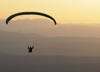 Βόιο: Γνωρίστε το αλεξίπτωτο πλαγιάς από τη νεοσύστατη Αεραθλητική Λέσχη Αιθέρας
