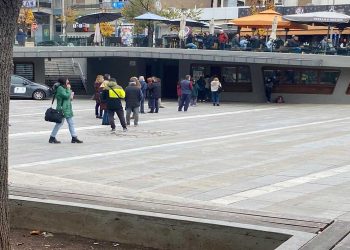 Ουρές για rapid test και στην κεντρική πλατεία Κοζάνης