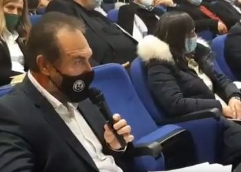 Β. Γιαννάκης στη σύσκεψη με τον πρωθυπουργό: ” η μετάβαση αυτή στην μετά λιγνίτη εποχή γίνεται μέσα σ’ ένα ασφυκτικό χρονοδιάγραμμα”