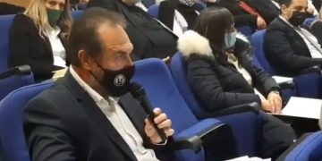 Β. Γιαννάκης στη σύσκεψη με τον πρωθυπουργό: ” η μετάβαση αυτή στην μετά λιγνίτη εποχή γίνεται μέσα σ’ ένα ασφυκτικό χρονοδιάγραμμα”