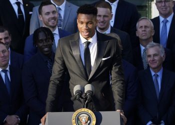 Γιάννης Αντετοκούνμπο: “Χωρίς την σκληρή δουλειά τίποτα από αυτά δεν θα ήταν δυνατό, τιμή ο Λευκός Οίκος”