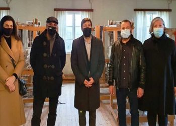 Ο Υφ. Πολιτισμού Νικόλας Γιατρομανωλάκης στο Κέντρο Υφαντουργίας Βλάστης για την επαναλειτουργία του- Στα σκαριά σχολή κατάρτισης