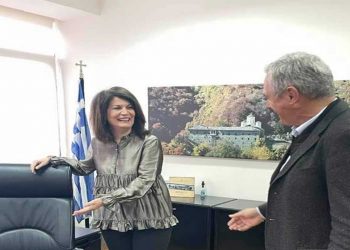 Αλλαγή σκυτάλης στην αντιπεριφέρεια Οικονομικών – Η Γιούλα Γκατζαβέλη παρέδωσε στον Μενέλαο Μακρυγιάννη