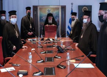 Ιερά Σύνοδος για rapid test στις εκκλησίες: Οι πιστοί οφείλουν να έχουν τα πιστοποιητικά, αλλά δεν μπορούμε να τους ελέγχουμε