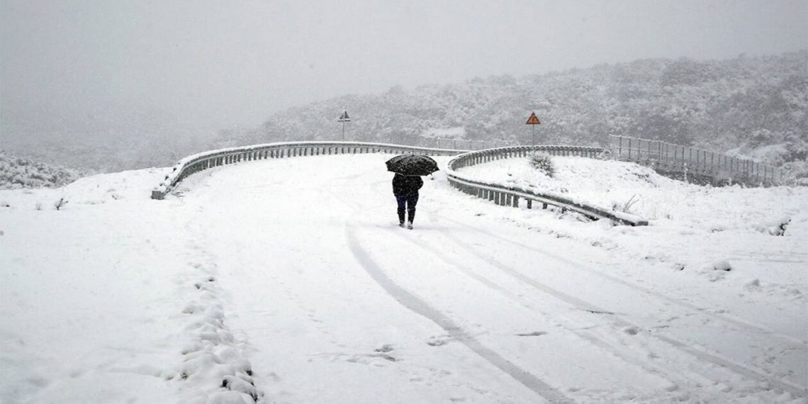 Έρχεται βαρυχειμωνιά – Χιόνια και χαμηλές θερμοκρασίες στη Βόρεια Ελλάδα