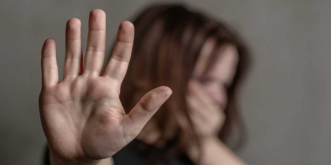 Κακοποίηση γυναικών, τα σημάδια που «φωνάζουν»