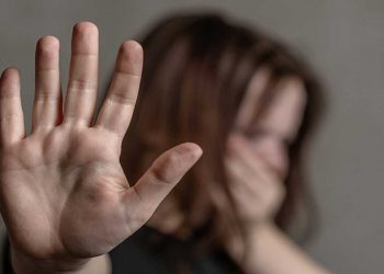 Κακοποίηση γυναικών, τα σημάδια που «φωνάζουν»