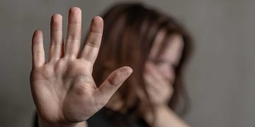 Κακοποίηση γυναικών, τα σημάδια που «φωνάζουν»