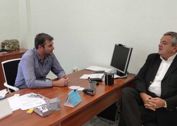 Παράδοση – παραλαβή στην Αντιπεριφέρεια Σχεδιασμού Αναπτυξιακής Μετάβασης μεταξύ Σ. Κιάνα και Γ. Τσιούμαρη