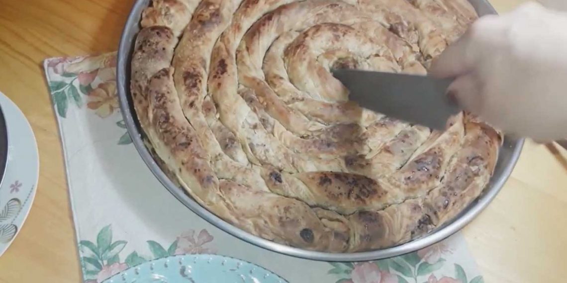 Νηστίσιμη γλυκιά κολοκυθόπιτα με σπιτικό φύλλο -VIDEO