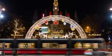 «Καμπανάκι» ΠΟΥ για τη μετάλλαξη Όμικρον: Πολύ υψηλός ο κίνδυνος -Τα κράτη να επιταχύνουν τον εμβολιασμό