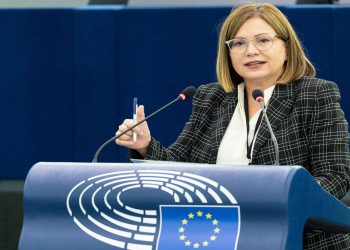 Έμφυλη βία: Νύχτες με τον εχθρό μου – Γράφει η Μαρία Σπυράκη