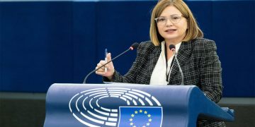 Έμφυλη βία: Νύχτες με τον εχθρό μου – Γράφει η Μαρία Σπυράκη