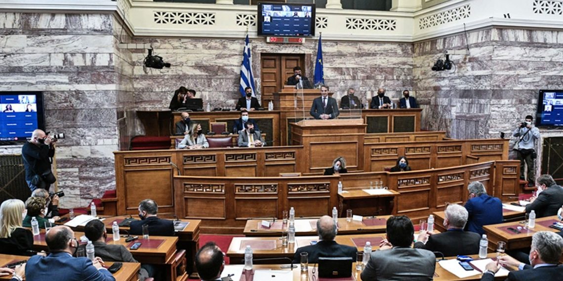 Κυριάκος Μητσοτάκης: «Δεν κλείνουν οικονομία και κοινωνία, οι μη εμβολιασμένοι θα ελέγχονται περισσότερο»
