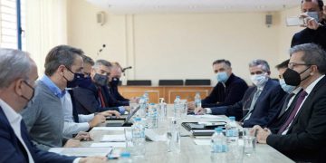 ΚΙΝΑΛ: «Ίσως η επίσκεψη Μητσοτάκη στην Κοζάνη ήταν μια δυσάρεστη στάση πριν από ένα ακόμη τριήμερο»