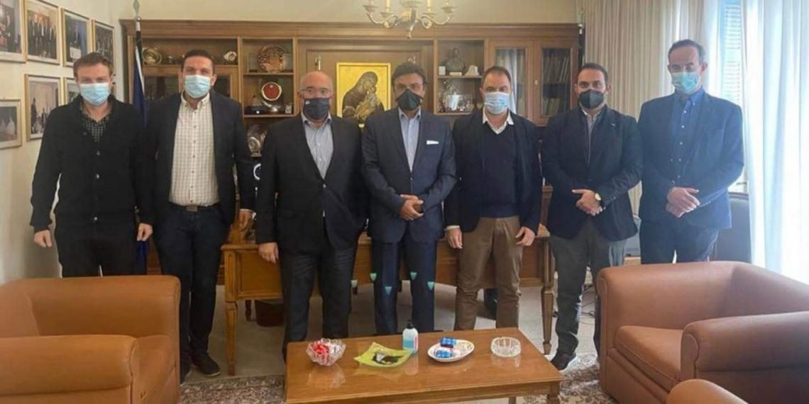 Επίσκεψη του Υφ. Μεταφορών κ. Μιχάλη Παπαδόπουλου και του Πρέσβη ΗΑΕ στο Επιμελητήριο Κοζάνης, στο Τρανόβαλτο σε επιχειρήσεις μαρμάρου και στον Αναγκαστικό Συνεταιρισμό Κροκοπαραγωγών