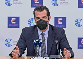 Με test σε λιανεμπόριο, τράπεζες, μεικτούς χώρους εστίασης και κομμωτήρια οι ανεμβολίαστοι – Όλα τα νέα μέτρα που ανακοίνωσε ο Υπουργός Υγείας