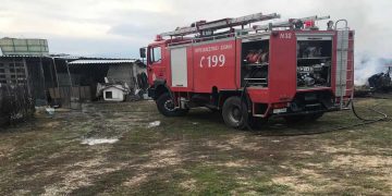Πτολεμαΐδα: Άμεση επέμβαση της Πυροσβεστικής σε πυρκαγιά σε αγροτική αποθήκη