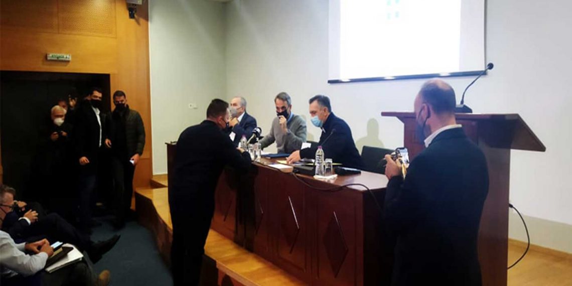 Κασαπίδης σε Μητσοτάκη: «Είναι συνεχή ανάβαση ο αγώνας που έχουμε- Ελάτε κάθε 6μηνο εδώ για να απαλλάξουμε τη Δυτική Μακεδονία από τη δουλεία της ανεργίας».