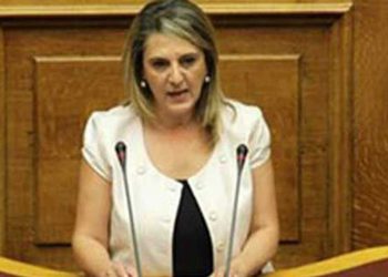 Ολυμπία Τελιγιορίδου:  Η ανάλγητη κυβέρνηση της ΝΔ διαλύει τον θεσμό των λαϊκών αγορών μετά από έναν αιώνα