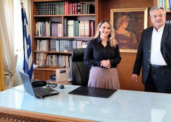 Παρέδωσε στην Κατερίνα Δαδαμόγια ο απερχόμενος Αντιπεριφερειάρχης ΠΕ Κοζάνης Γρηγόρης Τσιούμαρης