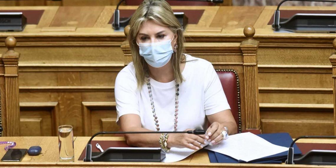 Μακρή: Πιθανή αφαίρεση γονικής μέριμνας και ποινική τιμωρία για αρνητές που δεν στέλνουν τα παιδιά τους σχολείο