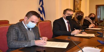 Υπογραφή Μνημονίου Συνεργασίας μεταξύ Δήμου Καστοριάς και Πανεπιστημίου Δυτικής Μακεδονίας