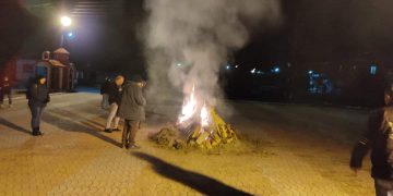 Πραγματοποιήθηκε το έθιμο “Κόλιαντα Μπάμπω” από τον πολιτιστικό σύλλογο Ασβεστόπετρας