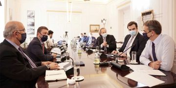 Υπ. Μεταφορών και Ψηφιακής Διακυβέρνησης: Έρχεται ψηφιοποίηση των διαδικασιών για την ανανέωση των αδειών οδήγησης- Σύσκεψη υπό τον πρωθυπουργό