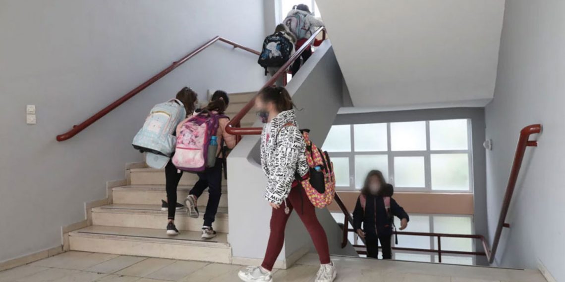 Κορωνοϊός: Άνοιξε η πλατφόρμα για τον εμβολιασμό παιδιών από 5 έως 11 ετών