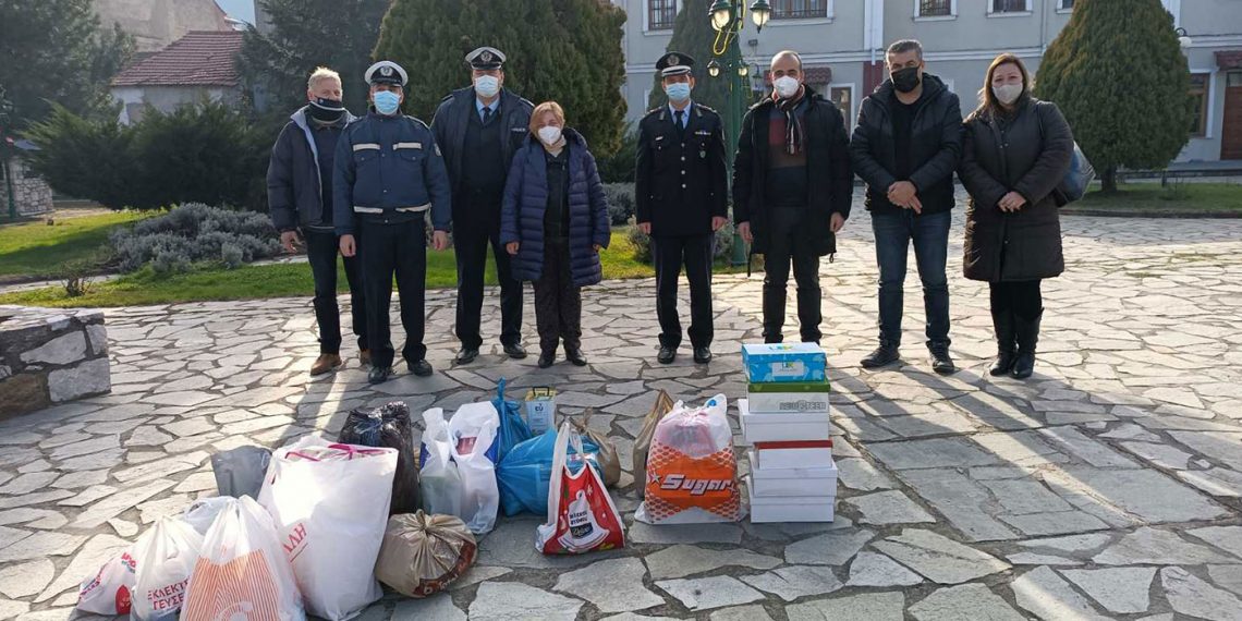 Προσφορά σε Ιδρύματα και φορείς από τις Αστυνομικές Υπηρεσίες της Δ. Μακεδονίας (φωτογραφίες)