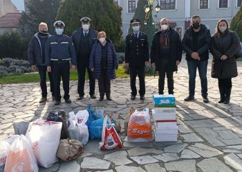 Προσφορά σε Ιδρύματα και φορείς από τις Αστυνομικές Υπηρεσίες της Δ. Μακεδονίας (φωτογραφίες)