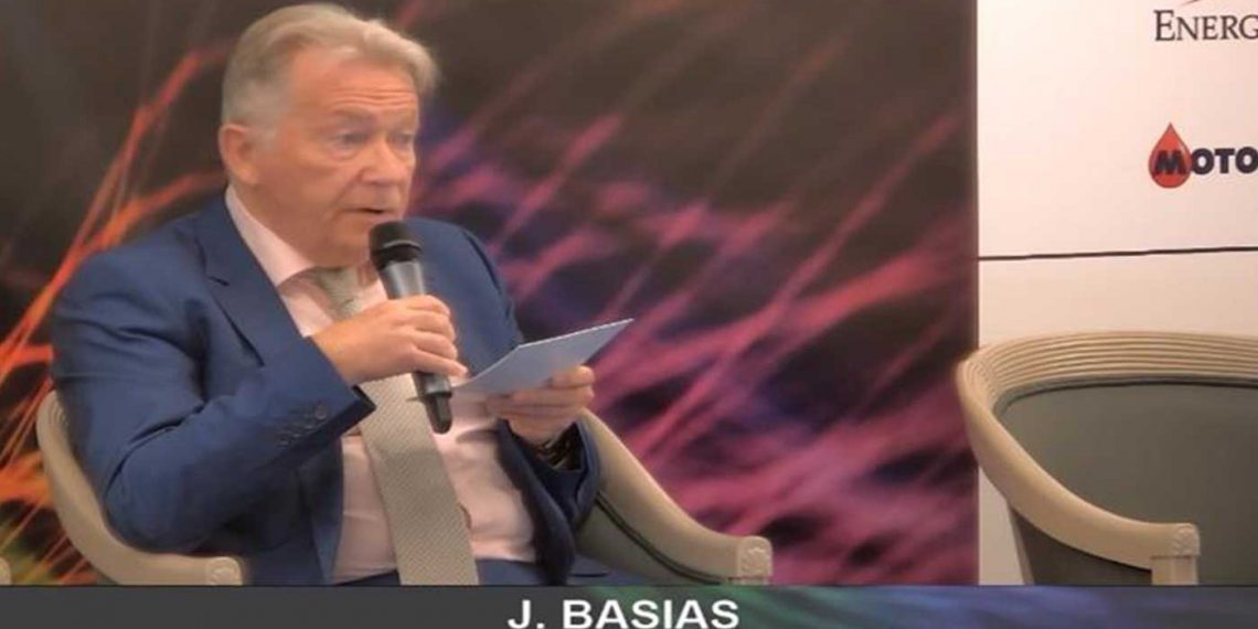 Γ. Μπασιάς στο 25ο Συνέδριο “Ενέργεια & Ανάπτυξη”: “Δεν υπάρχει αρκετή ανανεώσιμη ενέργεια διαθέσιμη για την παραγωγή όλου του καθαρού υδρογόνου που θα χρειαστεί η Ευρώπη – Το ΦΑ θα παραμείνει η βασική πηγή ενέργειας”