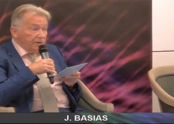 Γ. Μπασιάς στο 25ο Συνέδριο “Ενέργεια & Ανάπτυξη”: “Δεν υπάρχει αρκετή ανανεώσιμη ενέργεια διαθέσιμη για την παραγωγή όλου του καθαρού υδρογόνου που θα χρειαστεί η Ευρώπη – Το ΦΑ θα παραμείνει η βασική πηγή ενέργειας”