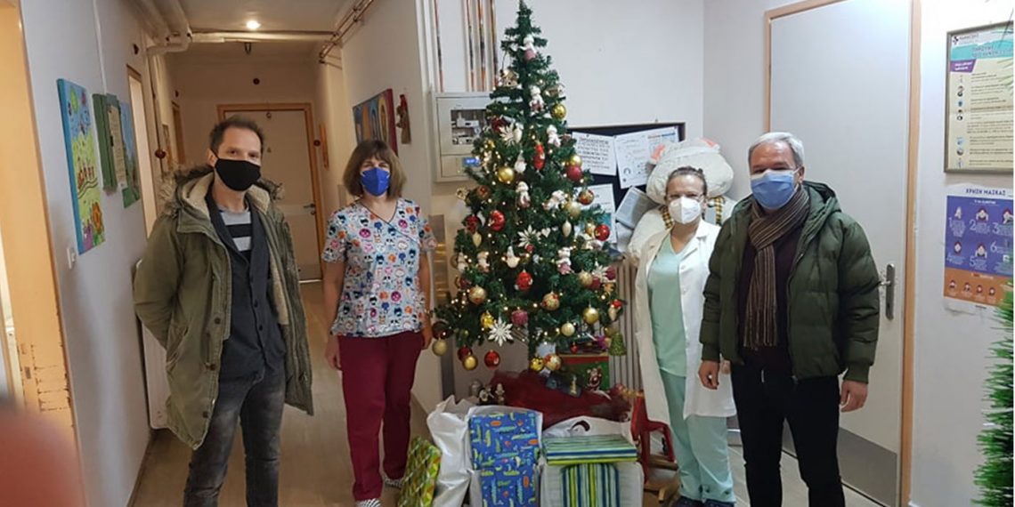 Δώρα στην Παιδιατρική Κλινική του Μαμάτσειου από το Σύλλογο Εκπαιδευτικών Κοζάνης