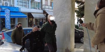 Στον εισαγγελέα ο 59χρονος που φέρεται να έχει σκοτώσει την 83χρονη μητέρα του