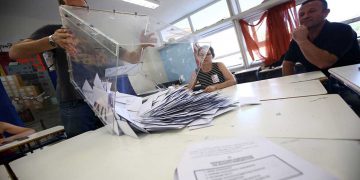 Η απογραφή αλλάζει τον χάρτη των εκλογών –Καστοριά και Κοζάνη χάνουν από μια έδρα-Ανατροπές σε 16 περιφέρειες