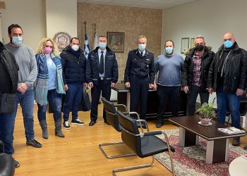 Στελεχώνεται και επαναλειτουργεί η Αστυνομική Λέσχη στην Πτολεμαΐδα- Αυτό αποφασίσθηκε μετά τη συνάντηση της Ένωσης Αστυνομικών Υπαλλήλων με τον Αστ. Διευθυντή  Σπύρο  Διόγκαρη 