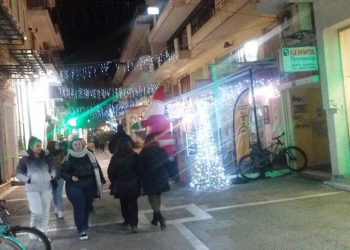 Σε τροχιά “κορύφωσης” εισέρχεται σιγά – σιγά η εορταστική αγορά, από σήμερα (της Κούλας Πουλασιχίδου)