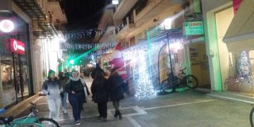 Σε τροχιά “κορύφωσης” εισέρχεται σιγά – σιγά η εορταστική αγορά, από σήμερα (της Κούλας Πουλασιχίδου)