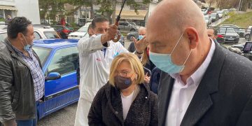 Μ. Γκάγκα μετά τη σύσκεψη στο Μαμάτσειο: «Υπάρχει μια στενότητα προσωπικού αλλά γίνεται πολύ καλή δουλειά» – «Χωράει ένα σχέδιο για νέο νοσοκομείο στην Κοζάνη»