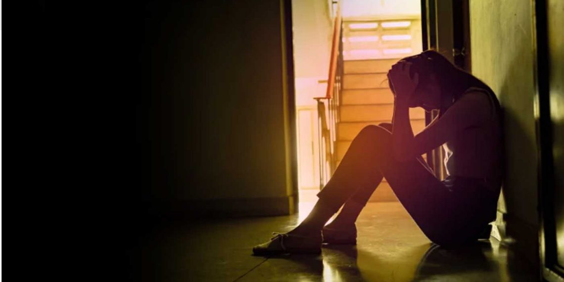 Ποινή φυλάκισης σε γονείς που χτύπησαν την κόρη τους επειδή δεν πήρε πτυχίο Αγγλικών!