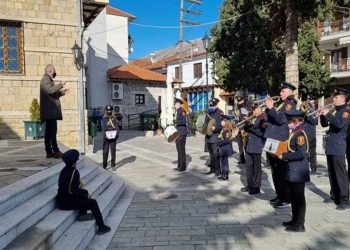 Καλαντα από την φιλαρμονική και τα παιδιά του Δήμου Βοΐου (φωτογραφίες)