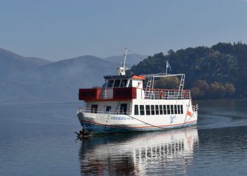 Δήμος Καστοριάς: Το πρόγραμμα των δρομολογίων του καραβιού για τις γιορτές