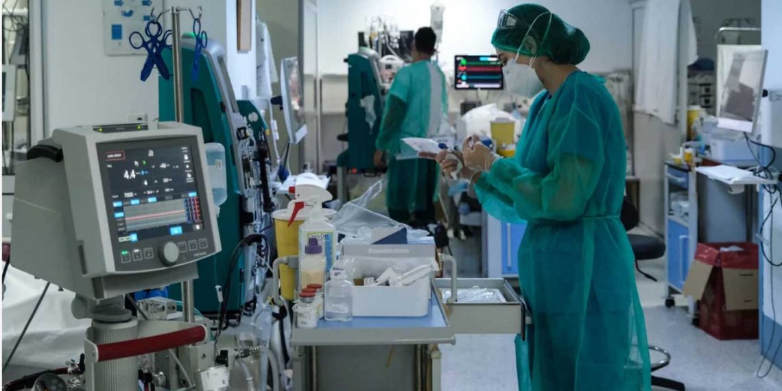 Έξτρα 300 κλίνες για Covid θα δώσουν οι ιδιωτικές κλινικές από 3 Ιανουαρίου -Τι συζήτησαν Πλεύρης-κλινικάρχες